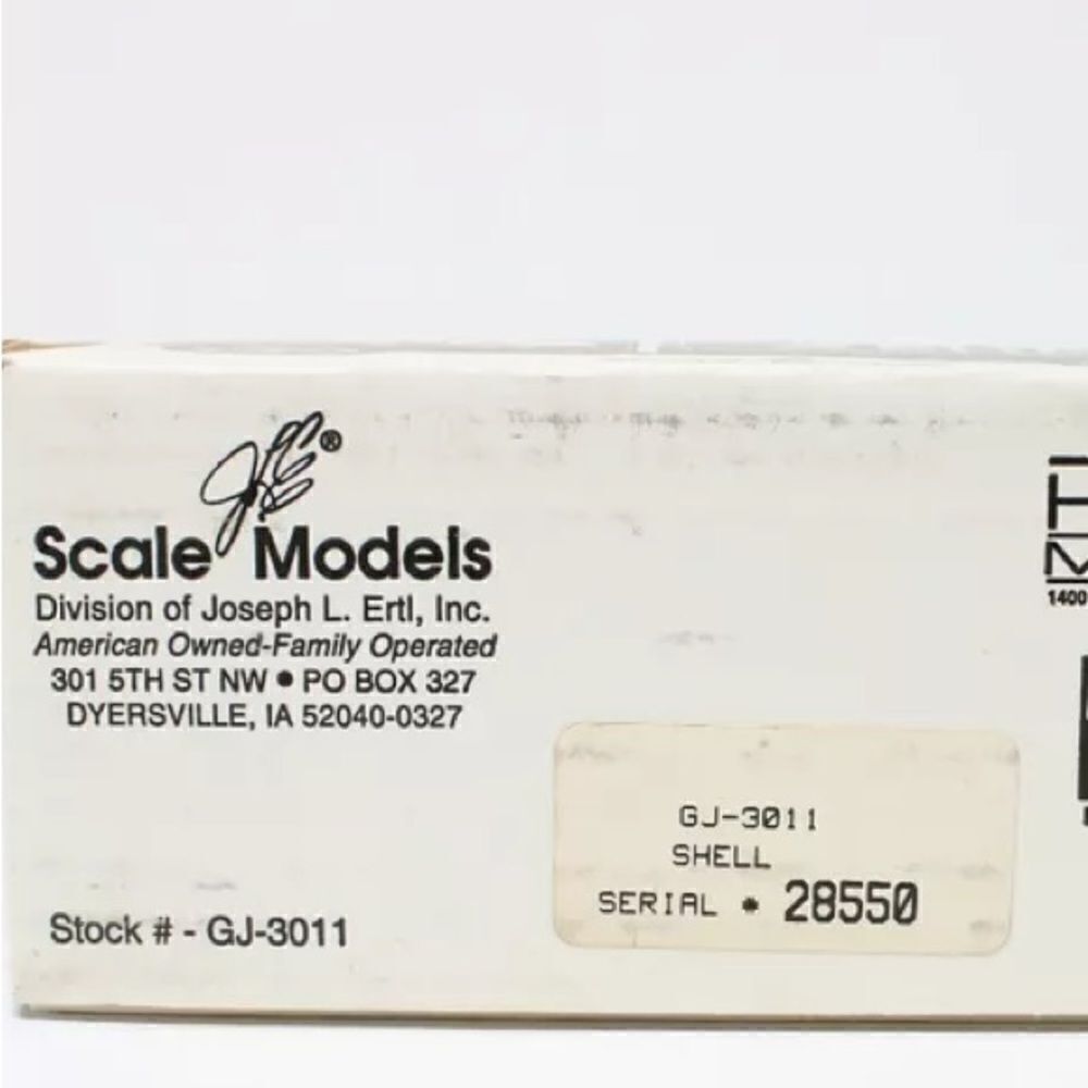 1935 Mack Tanker Locking-Bank Die-Cast Model Shell Oil Truck NIB - Picture 4 of 7